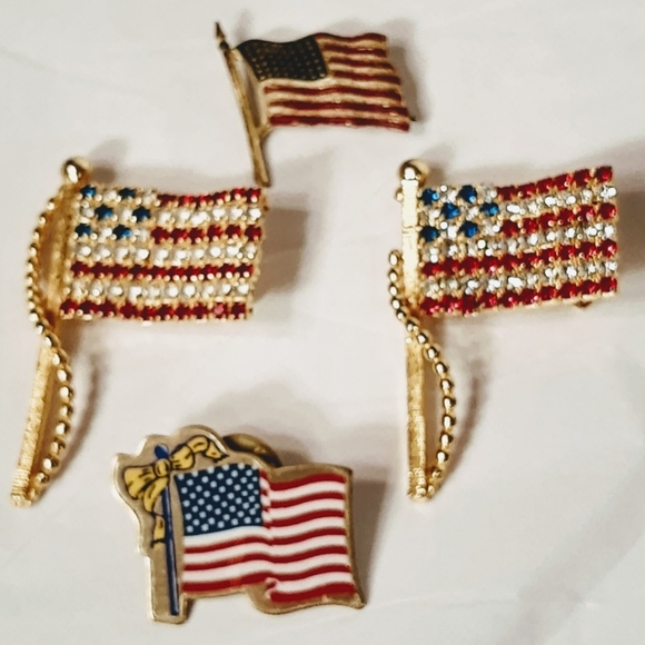 4 Vintage American Flag Pins - Picture 2 of 5